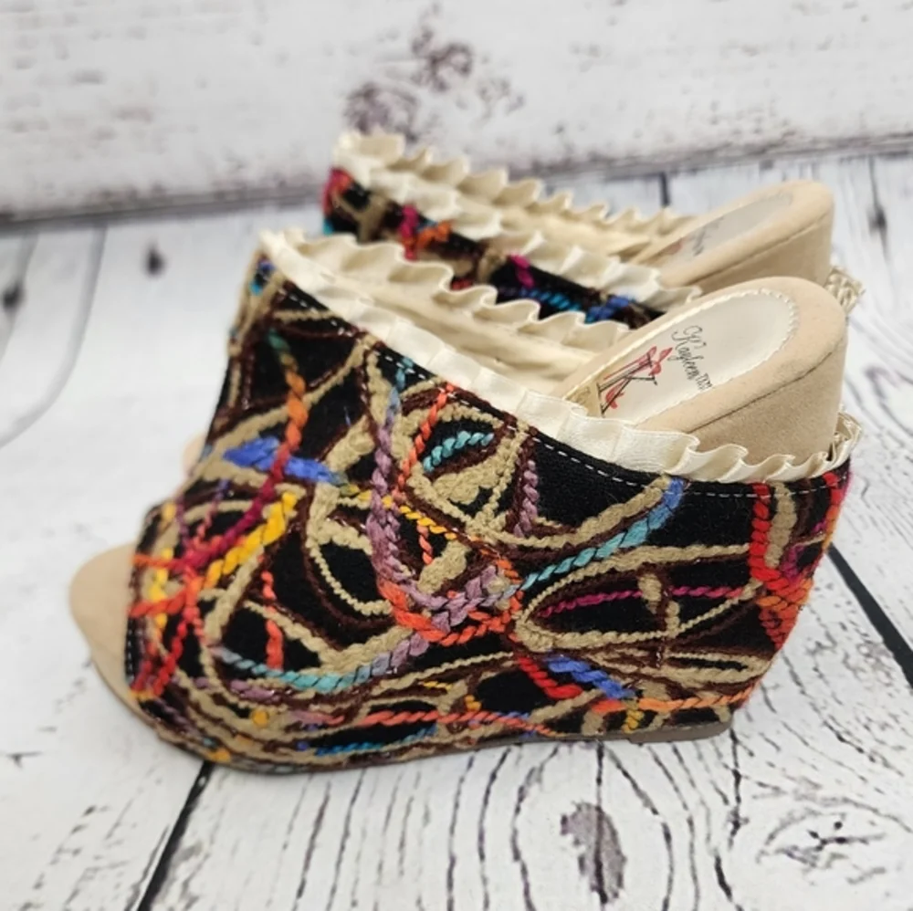 Kayleen‎ by Los Angeles Wedges